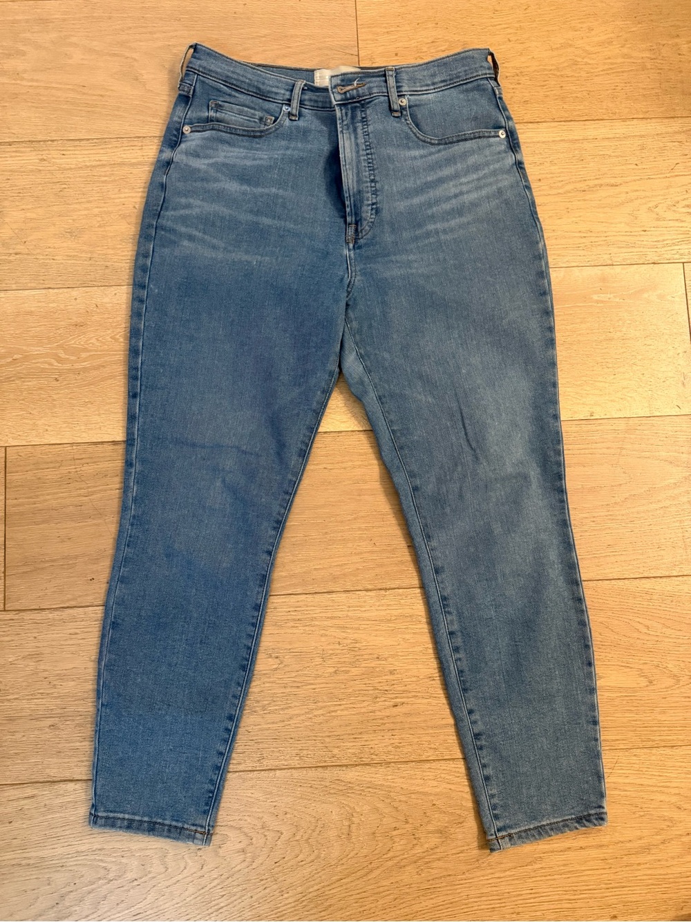 Everlane High-Rise Jeans in Medium Blue Wash
